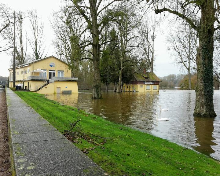 Rheinstrandbad Rappenwort Becker